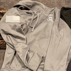 NINE LINE APPAREL🇺🇸GRAY SWEATSHIRT